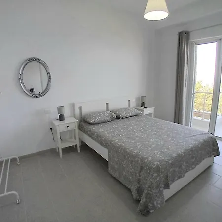 Mimi's Apartments,